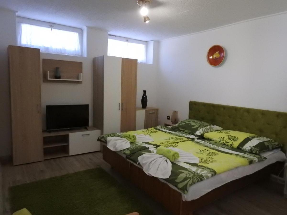 Haus Gizella Hotel Harkány Eksteriør billede